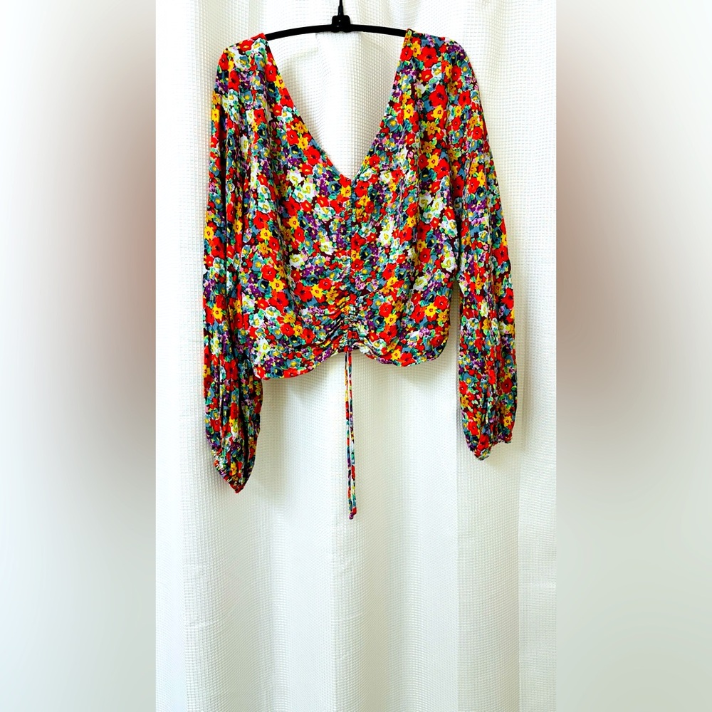 H&M long sleeve floral crop top